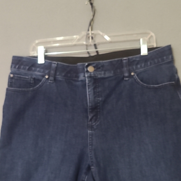 CHICO'S Fabulously Slimming Women's  Blue Denim Jeans - Size 14 (Chico's 2.5) - Picture 5 of 13